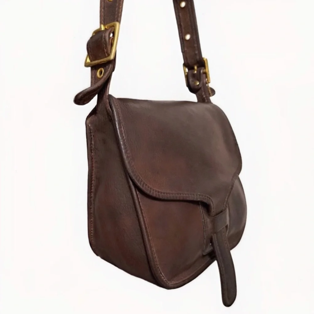 Vintage COACH Mahogany Brown Glove Tanned Leather Courier Saddle Bag EUC NYC